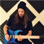 Clases personalizadas de guitarra y armonía moderna para todos los niveles